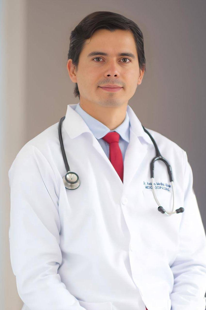Dr. Fabián Andrés Medina Albuja